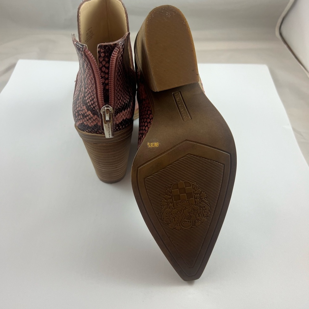 Vince Camuto Gigietta Snake print Booties - Picture 5 of 7